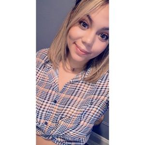 Meet your Posher, Natalie